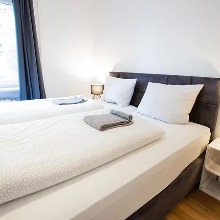 On The Outskirts Of Town With Balcony And Parking Space Apartment Wurzburg