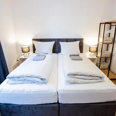 On The Outskirts Of Town With Balcony And Parking Space Apartment