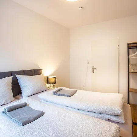 Apartment On The Outskirts Of Town With Balcony And Parking Space Wurzburg
