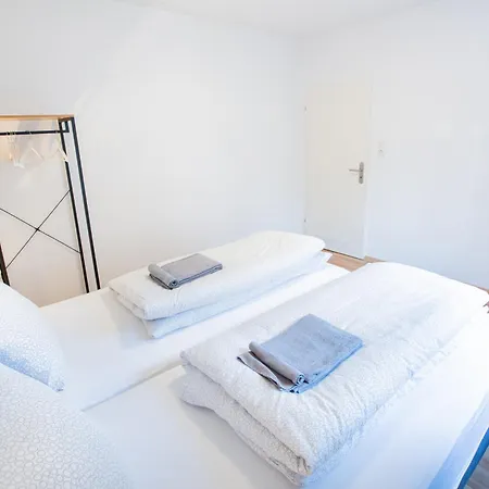 Apartment On The Outskirts Of Town With Balcony And Parking Space Wurzburg
