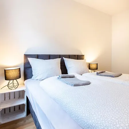 On The Outskirts Of Town With Balcony And Parking Space *