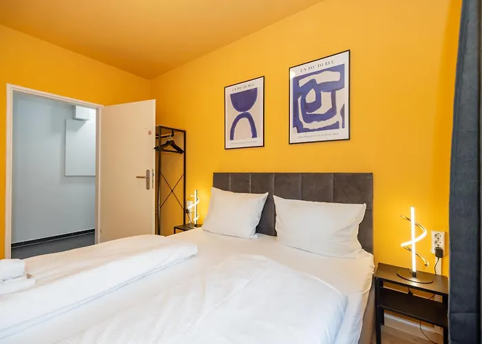 On The Outskirts Of Town With Balcony And Parking Space Apartment Würzburg