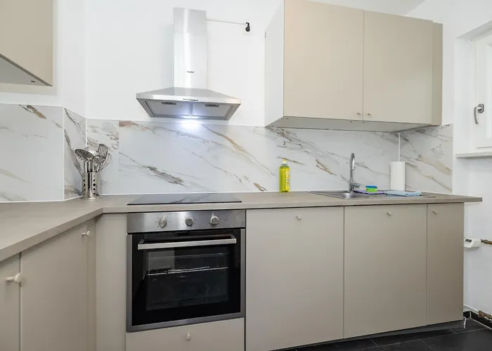On The Outskirts Of Town With Balcony And Parking Space * Würzburg