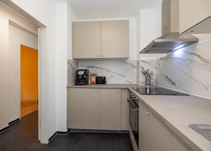 Apartment On The Outskirts Of Town With Balcony And Parking Space Würzburg